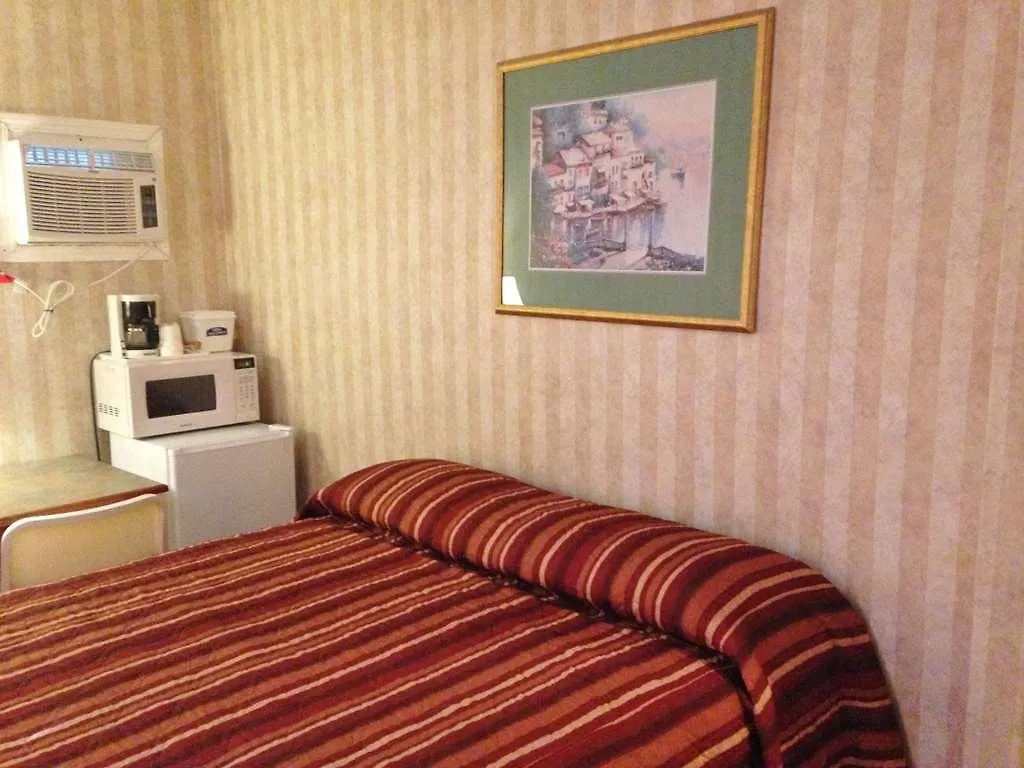 ** Motel Canadas Best Value Inn Chinook Station Calgary Canada
