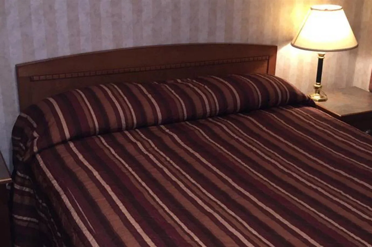 Canadas Best Value Inn Chinook Station Calgary Motel