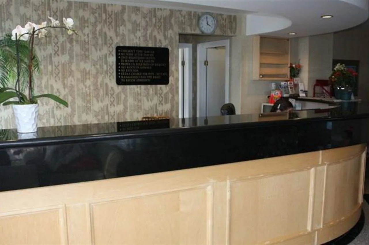 Canadas Best Value Inn Chinook Station Calgary 2*,