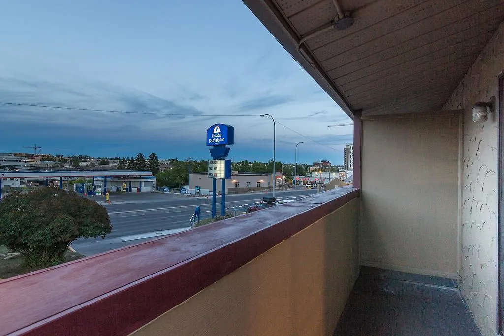 ** Motel Canadas Best Value Inn Chinook Station Calgary Canada