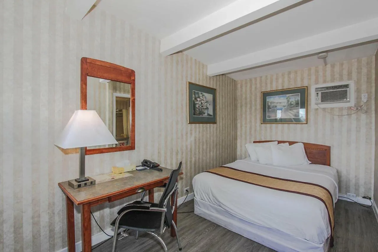 ** Motel Canadas Best Value Inn Chinook Station Calgary Canada