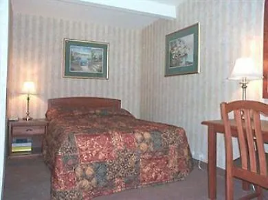 Canadas Best Value Inn Chinook Station Calgary