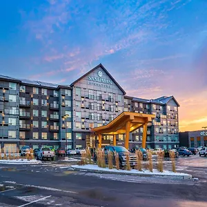Sandman Signature Airport Hotel